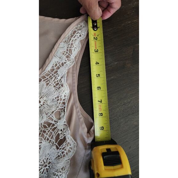 Romeo & Juliet Couture Tan Sheer Crochet Tunic Tank Sz Small Sleeveless Bohemian - Picture 9 of 10